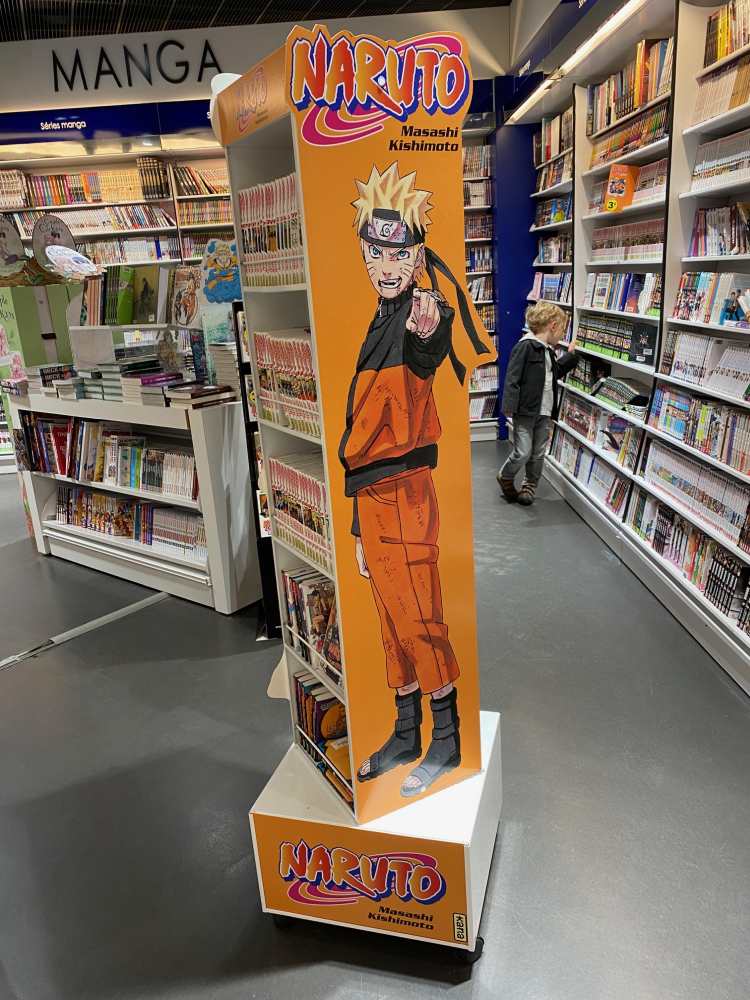 Fabrication d'un présentoir métal pour mangas Naruto